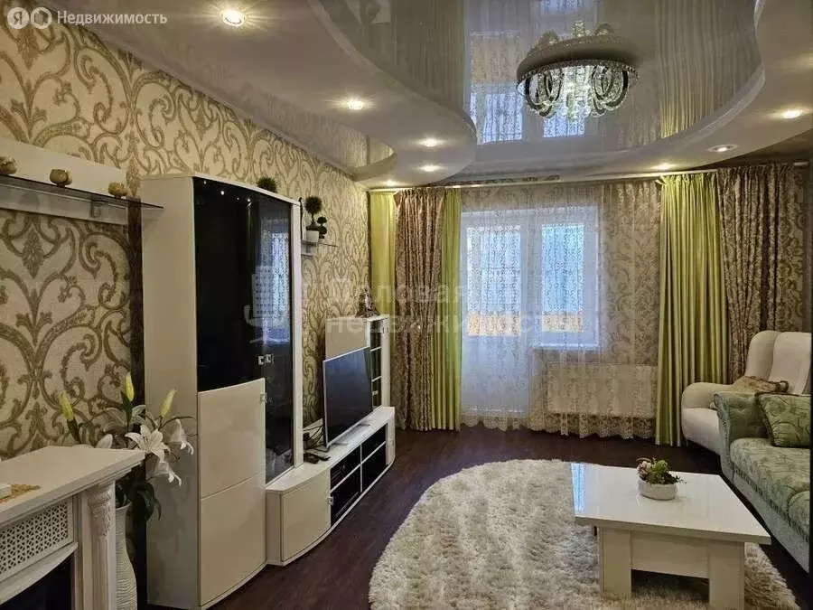 1-комнатная квартира: Великий Новгород, улица Связи, 21 (88.5 м) - Фото 2