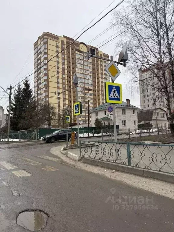 2-к кв. Брянская область, Брянск ул. Луначарского, 7А (76.2 м) - Фото 0