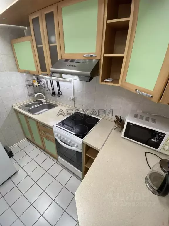 2-к кв. Красноярский край, Красноярск ул. Горького, 3а (55.0 м) - Фото 2