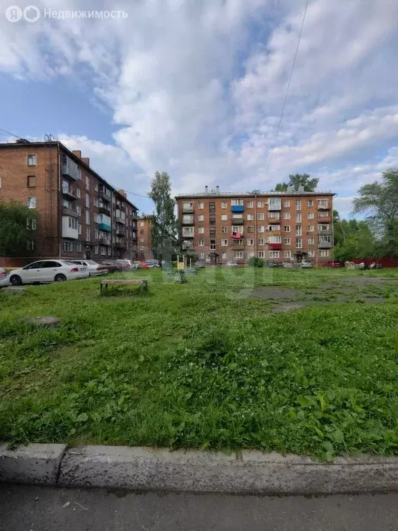 2-комнатная квартира: Новокузнецк, улица Бугарева, 20А (43 м) - Фото 0