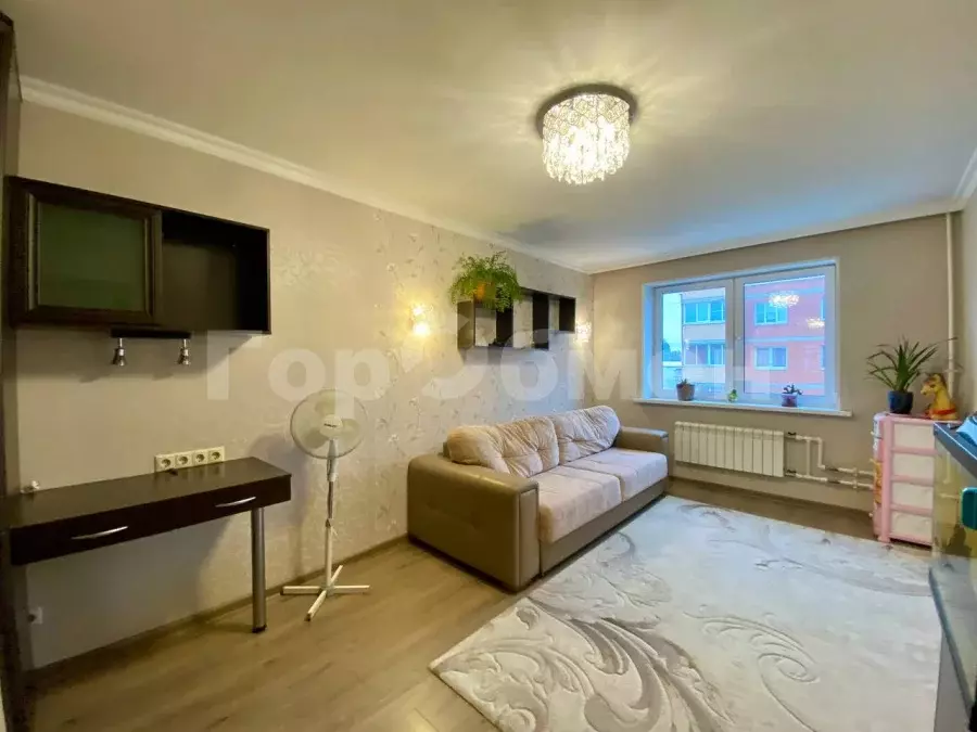 Продается 2-комнатная квартира - Фото 1