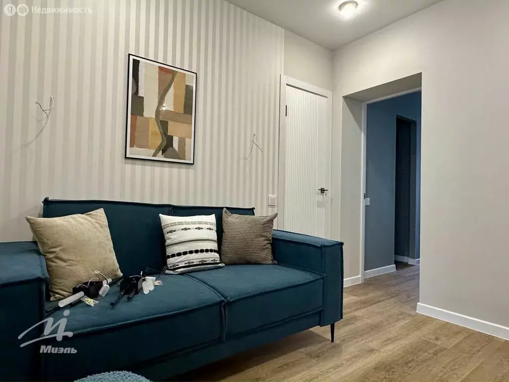 3-комнатная квартира: Барнаул, улица Димитрова, 81 (44 м) - Фото 1