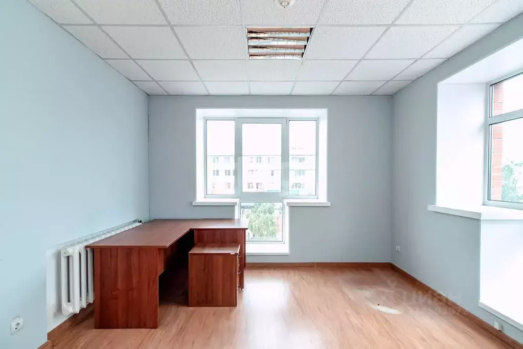 Офис в Ханты-Мансийский АО, Ханты-Мансийск ул. Карла Маркса, 18 (77 м) - Фото 2