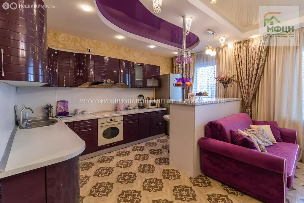3-комнатная квартира: Петрозаводск, улица Чапаева, 44 (71.8 м) - Фото 0