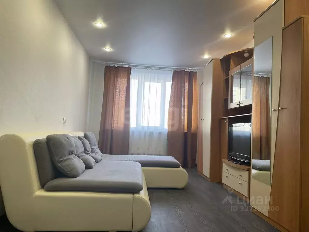 3-к кв. Тюменская область, Тюмень ул. Мельникайте, 129 (66.0 м) - Фото 1