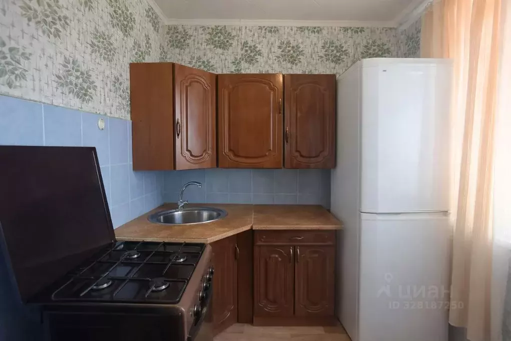 3-к кв. Оренбургская область, Кувандык Клубная ул., 6 (56.7 м) - Фото 1