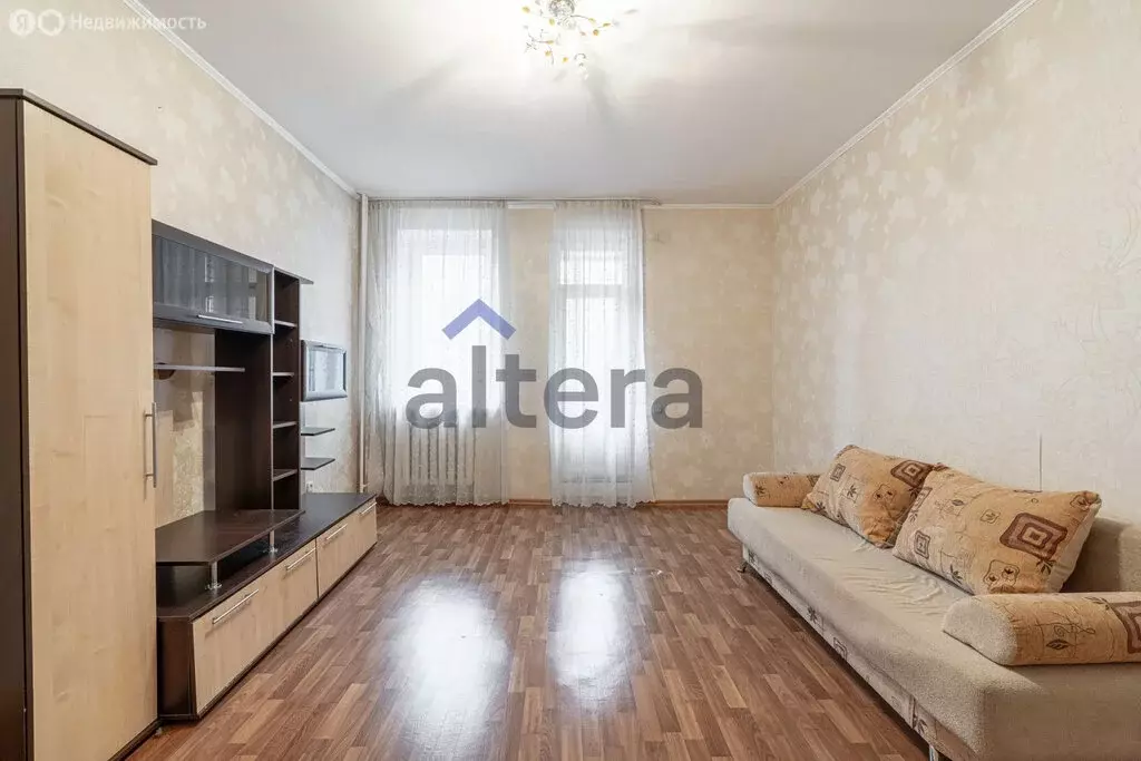 1-комнатная квартира: Казань, улица Фатыха Амирхана, 18/41 (57.2 м) - Фото 1