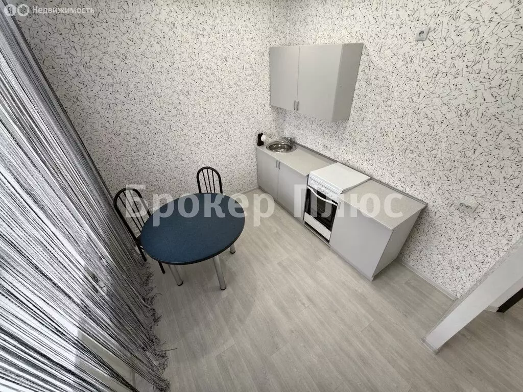 2-комнатная квартира: Абакан, улица Пушкина, 3 (51 м) - Фото 0