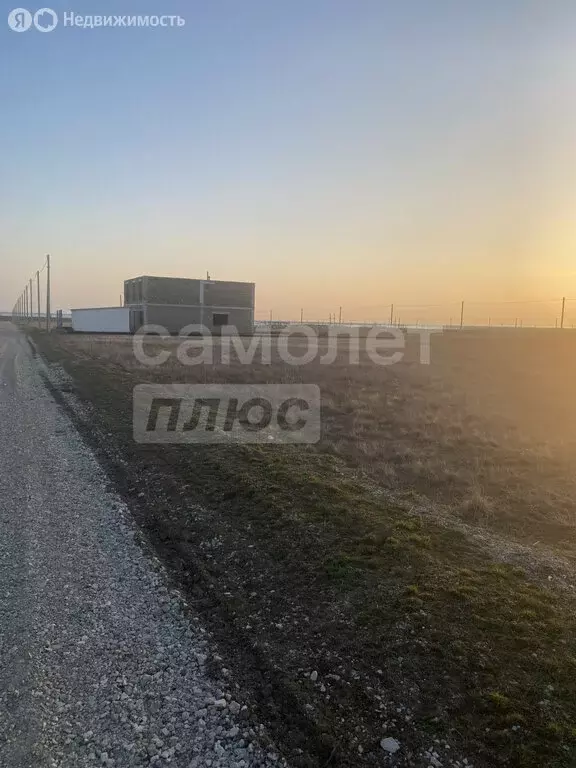 Участок в Сакский район, Штормовское сельское поселение, село Крыловка ... - Фото 1