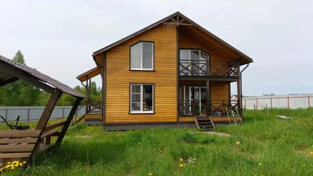Дом в Ленинградская область, Выборгский район, Рощинское городское ... - Фото 1