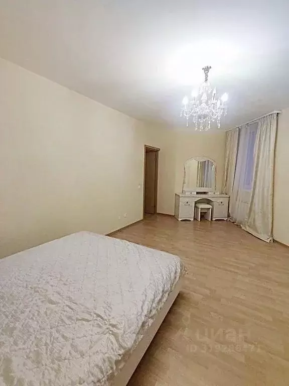 2-к кв. Свердловская область, Екатеринбург ул. Парниковая, 6 (62.6 м) - Фото 0