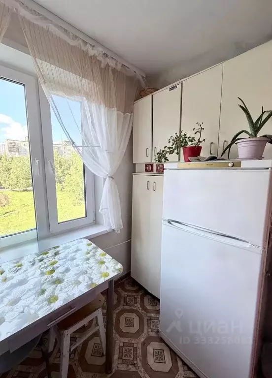 2-к кв. Пермский край, Пермь просп. Декабристов, 5 (37.0 м) - Фото 1