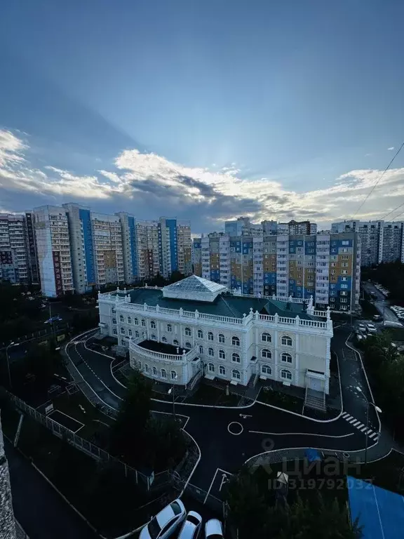 3-к кв. Красноярский край, Красноярск ул. Мужества, 22 (69.4 м) - Фото 1