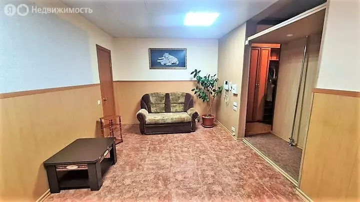 2-комнатная квартира: Омск, улица Серова, 4А (43.9 м) - Фото 0