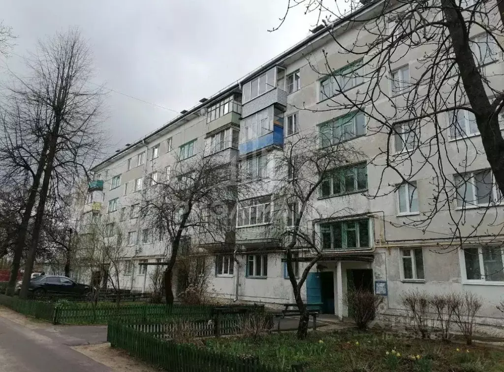 3-к кв. Брянская область, Новозыбков ул. 307-й Дивизии, 44 (59.4 м) - Фото 1
