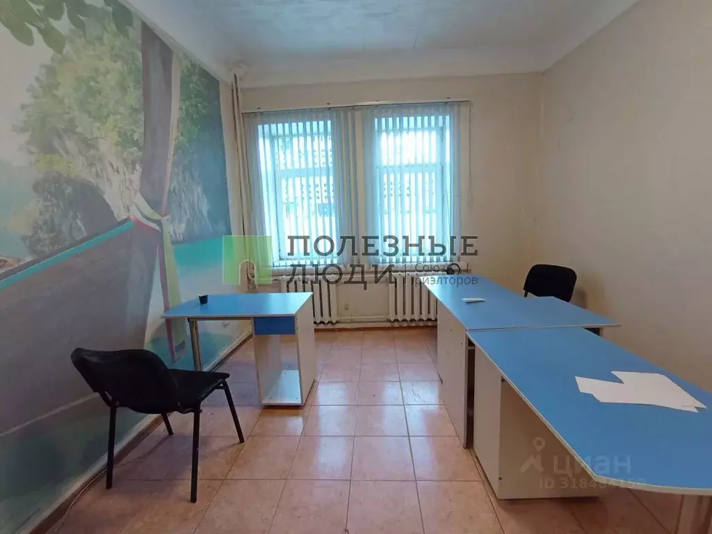Помещение свободного назначения в Саратовская область, Саратов ул. ... - Фото 0