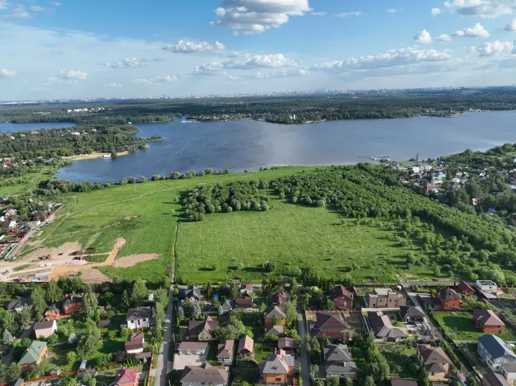Участок в Московская область, Мытищи городской округ, д. Новосельцево  ... - Фото 0