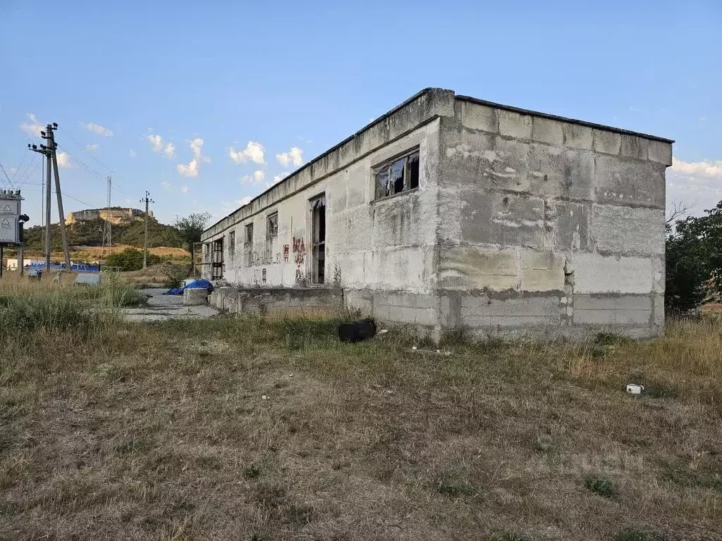 Помещение свободного назначения в Крым, Бахчисарайский район, с. ... - Фото 1