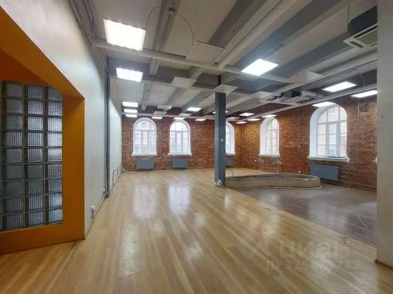 Офис в Санкт-Петербург Звенигородская ул., 9-11 (195 м) - Фото 1