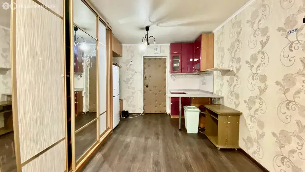 1к в 10-комнатной квартире (18.6 м) - Фото 2