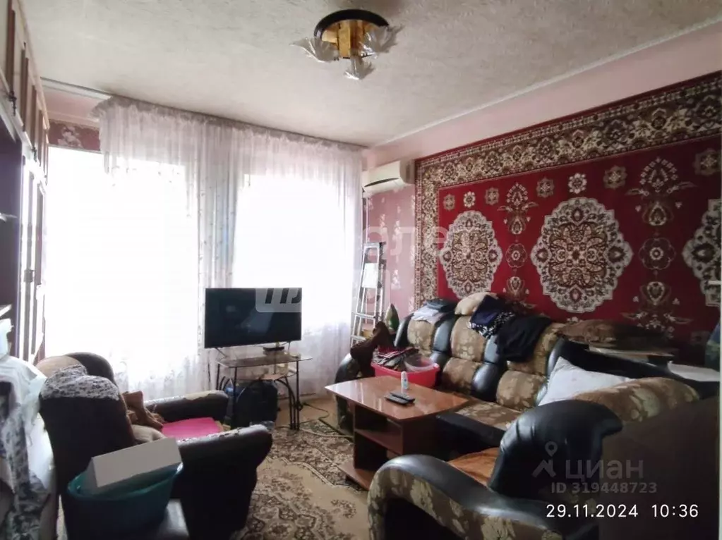 3-к кв. Краснодарский край, Абинский район, Ахтырское городское ... - Фото 0