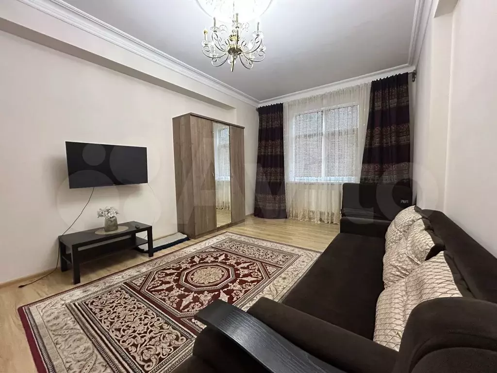 1-к. квартира, 50 м, 4/6 эт. - Фото 1