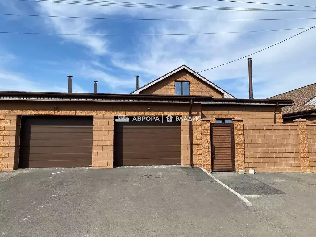 Дом в Челябинская область, Магнитогорск ул. Лазаревская, 95 (225 м) - Фото 1