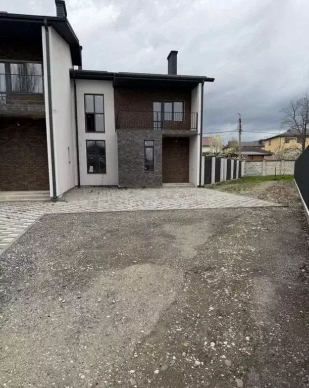 Таунхаус в Ставропольский край, Пятигорск ул. Смирнова, 31 (181 м) - Фото 2