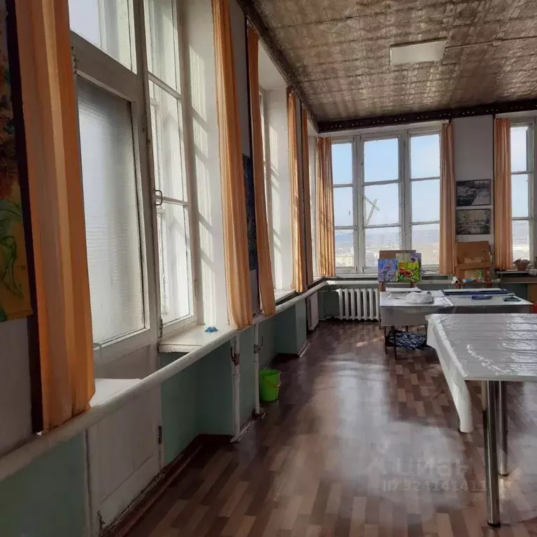 Помещение свободного назначения в Кемеровская область, Новокузнецк ул. ... - Фото 1