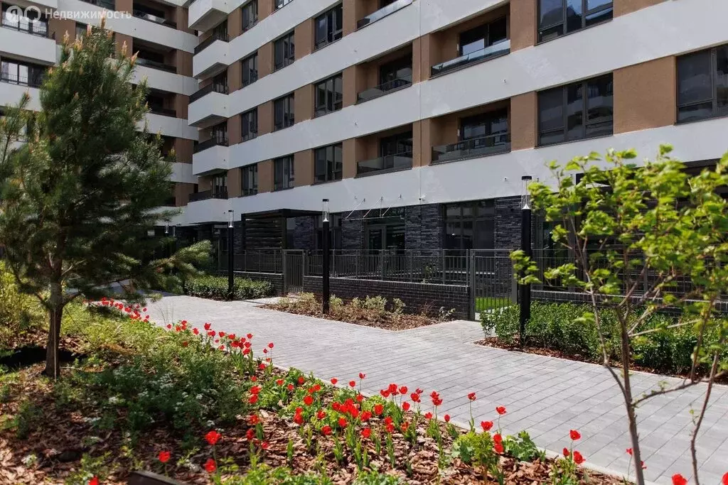 Квартира-студия: Тюмень, улица Геннадия Райкова, 21 (27.9 м) - Фото 2
