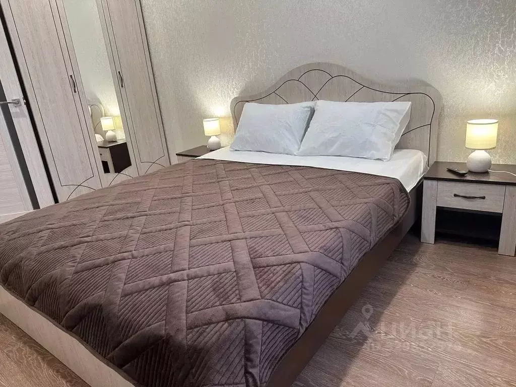 3-к кв. Курганская область, Курган Заозерный жилрайон, 4-й мкр, 1 ... - Фото 1
