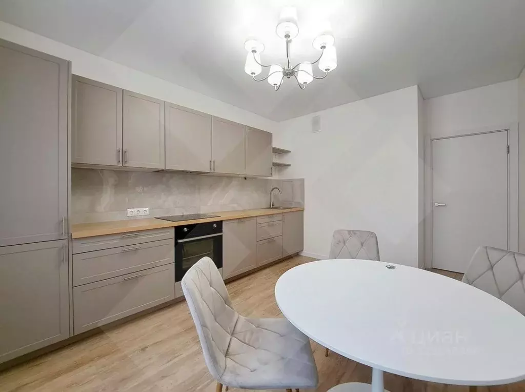 3-к кв. Москва Десеновское поселение, ул. 3-я Нововатутинская, 15к1 ... - Фото 1