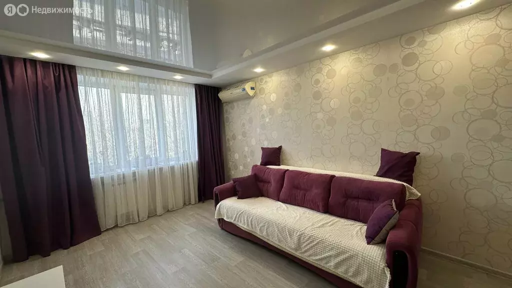 3-комнатная квартира: Волгоград, улица Гороховцев, 30 (58.3 м) - Фото 1