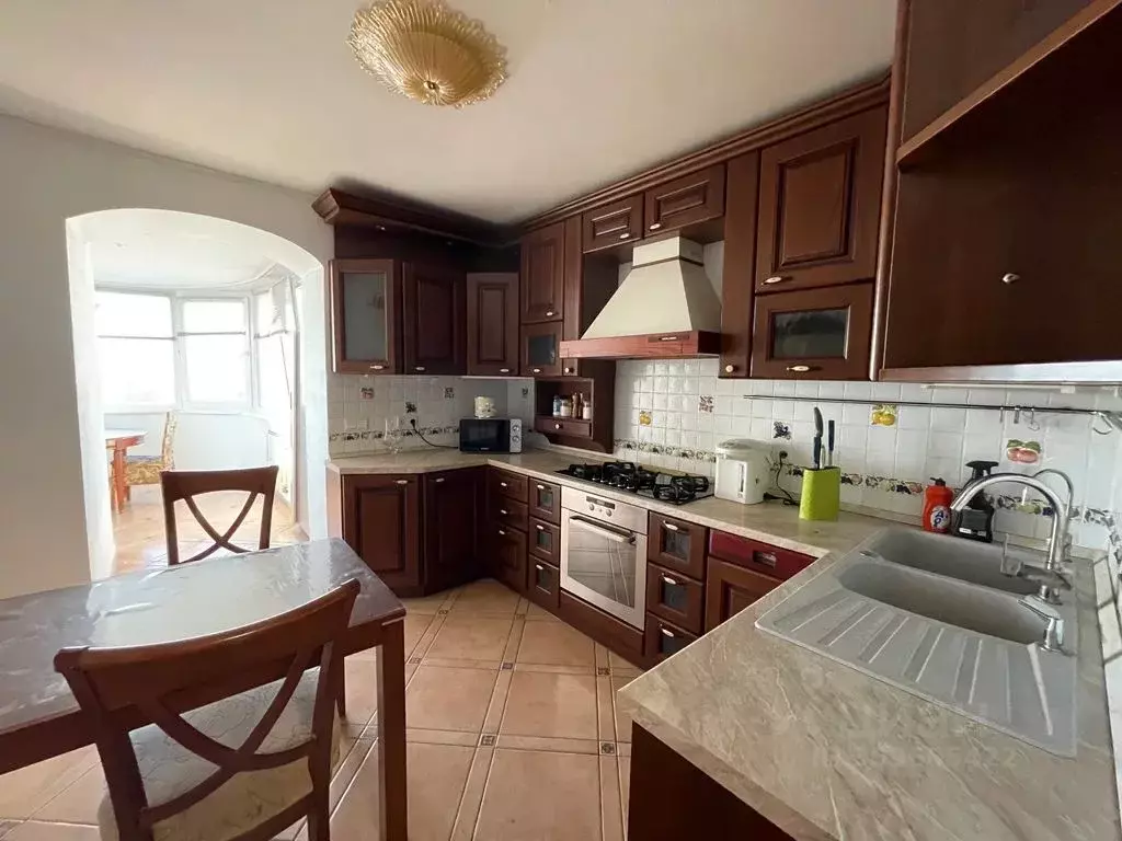 2-к кв. Московская область, Чехов ул. Чехова, 85 (102.0 м) - Фото 1