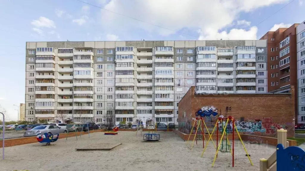 3-к кв. Тюменская область, Тюмень Народная ул., 10 (92.0 м) - Фото 1