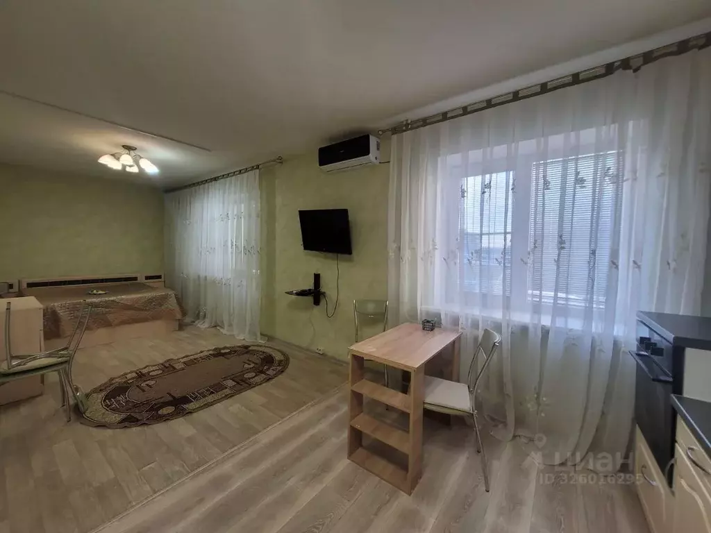 Студия Калужская область, Калуга Литейная ул., 15 (43.0 м) - Фото 1