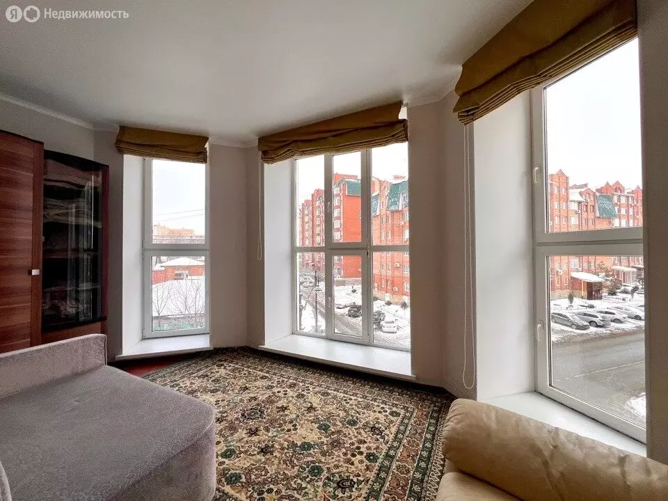 2-комнатная квартира: Оренбург, улица Правды, 25 (87 м) - Фото 1