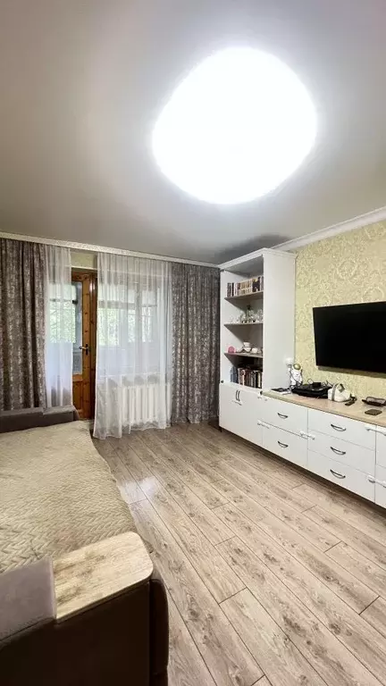 2-к кв. Северная Осетия, Владикавказ ул. Астана Кесаева, 7 (52.0 м) - Фото 0