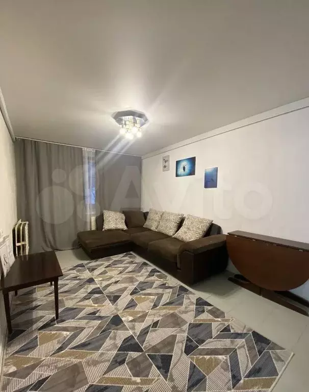 2-к. квартира, 53 м, 1/9 эт. - Фото 0