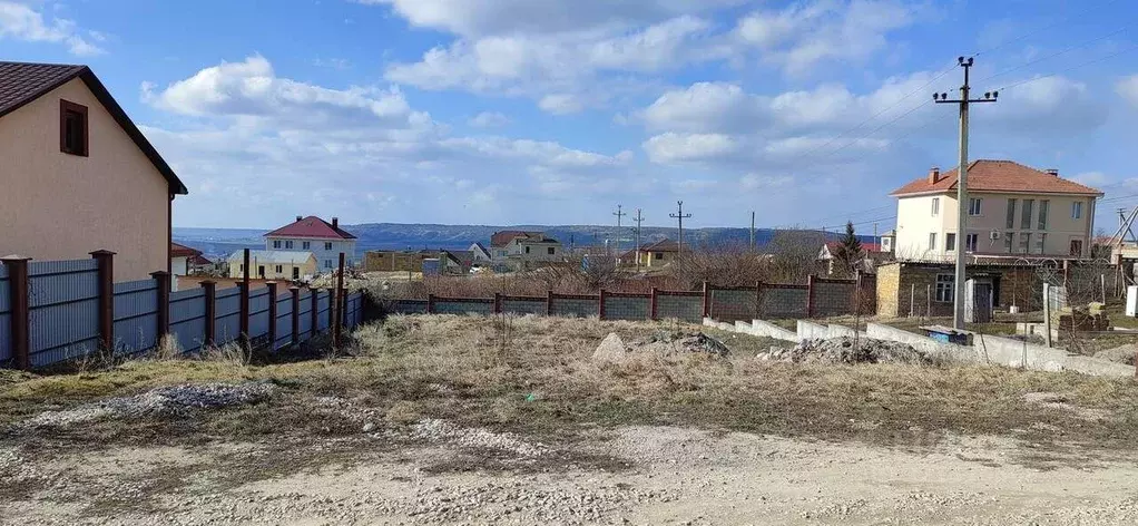 Участок в Крым, Бахчисарай ул. Имени Анатолия Румянцева, 3 (7.0 сот.) - Фото 0