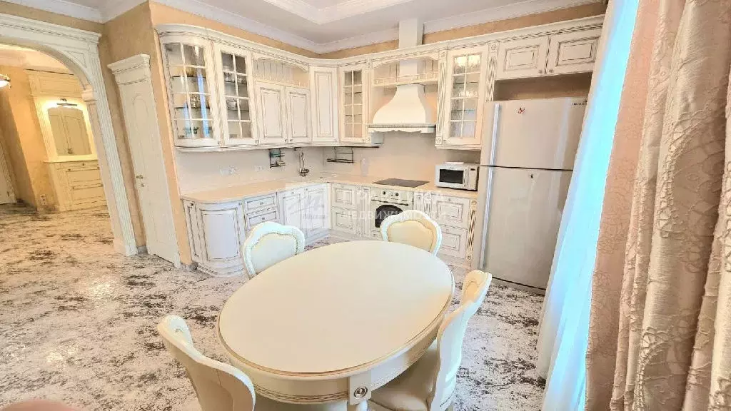 Продается 2-комнатная квартира - Фото 1