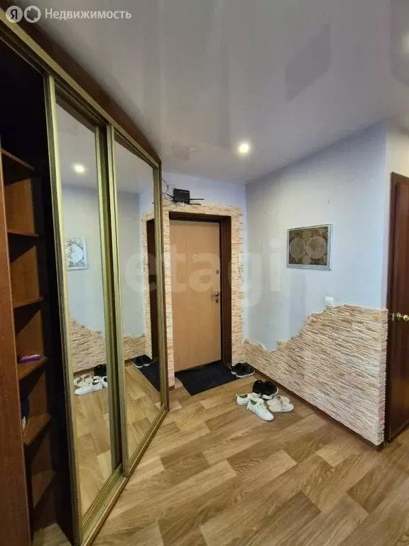 3-комнатная квартира: Коряжма, Советская улица, 6А (61.2 м) - Фото 0