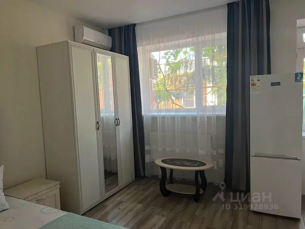 1-к кв. Крым, Феодосия ул. Листовничей, 2 (35.0 м) - Фото 1