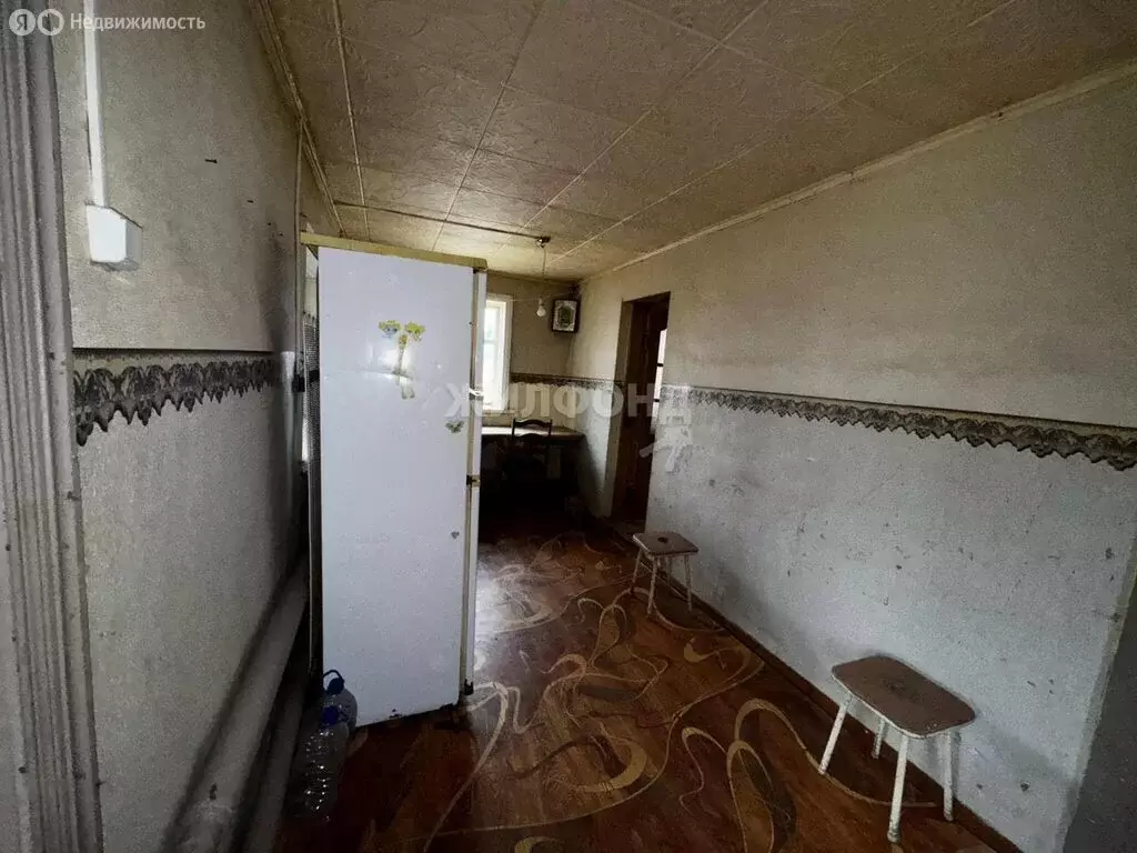 Дом в Икрянинский район, рабочий посёлок Красные Баррикады, улица ... - Фото 1