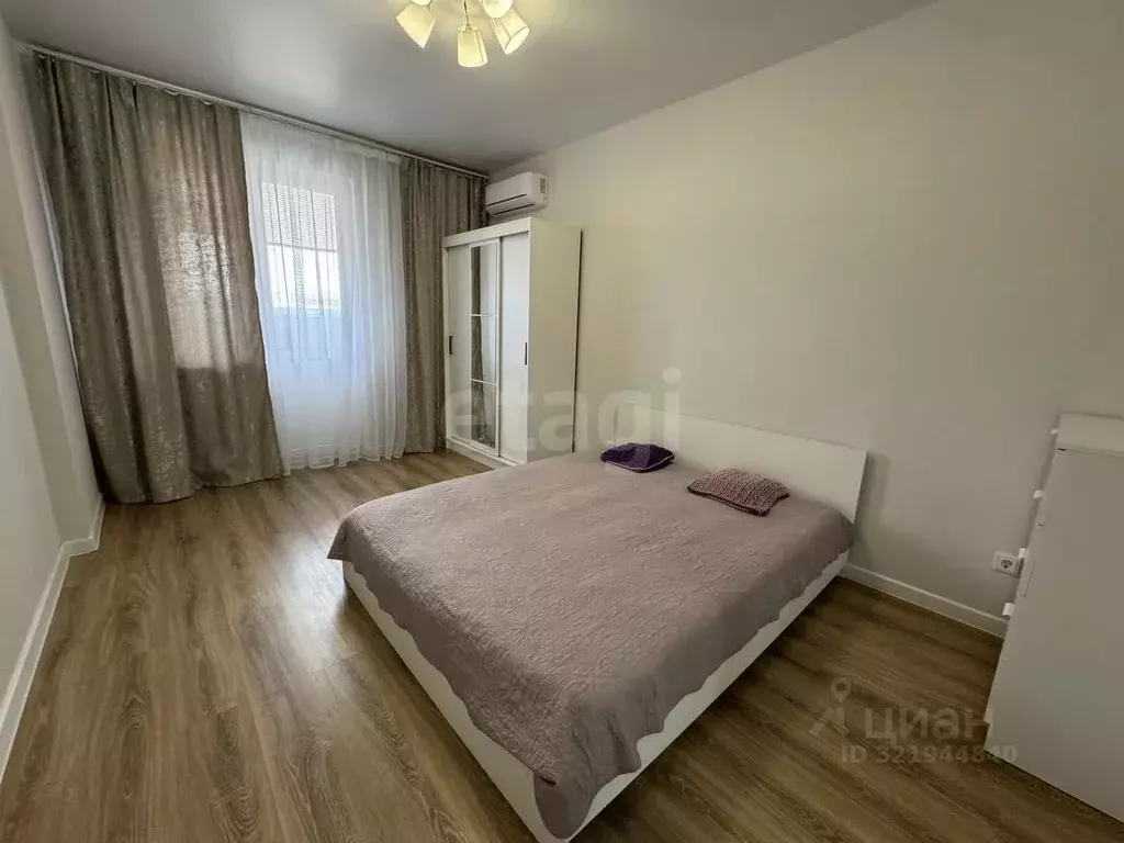 2-к кв. Краснодарский край, Краснодар ул. Западный обход, 45к6 (65.8 ... - Фото 0