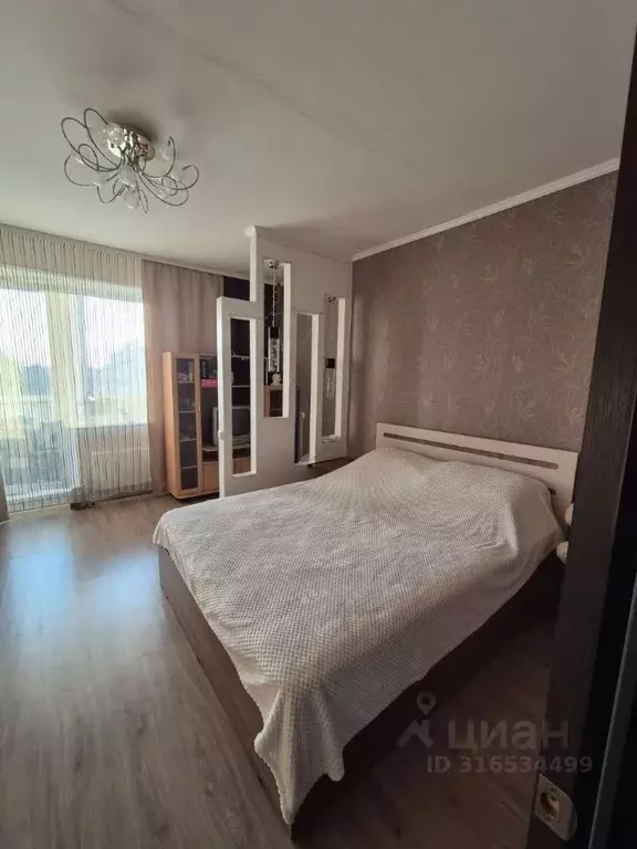 1-к кв. Курганская область, Курган Заозерный жилрайон, 4-й мкр, 22 ... - Фото 0