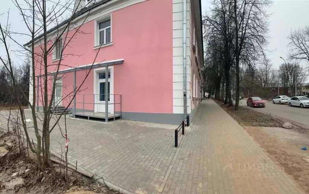 Торговая площадь в Новгородская область, Великий Новгород Район ... - Фото 0