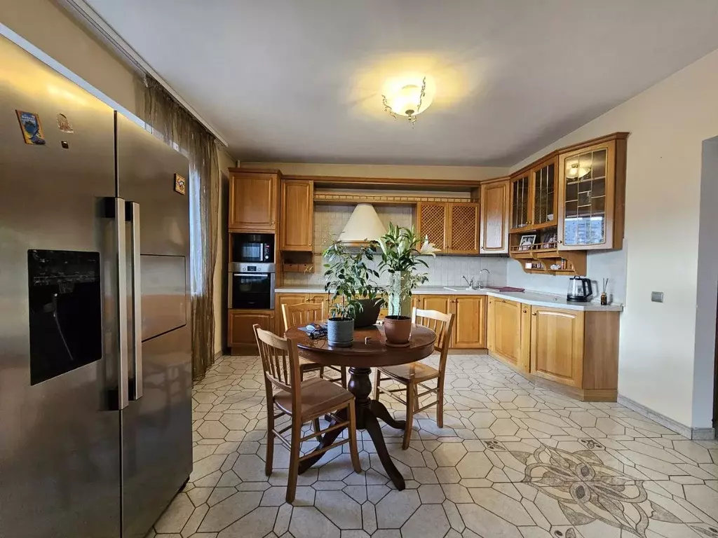 5-к кв. Тюменская область, Тюмень ул. Салтыкова-Щедрина, 57 (150.0 м) - Фото 1