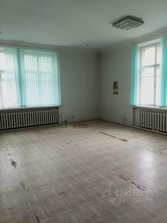 Помещение свободного назначения в Пермский край, Соликамск ул. ... - Фото 2