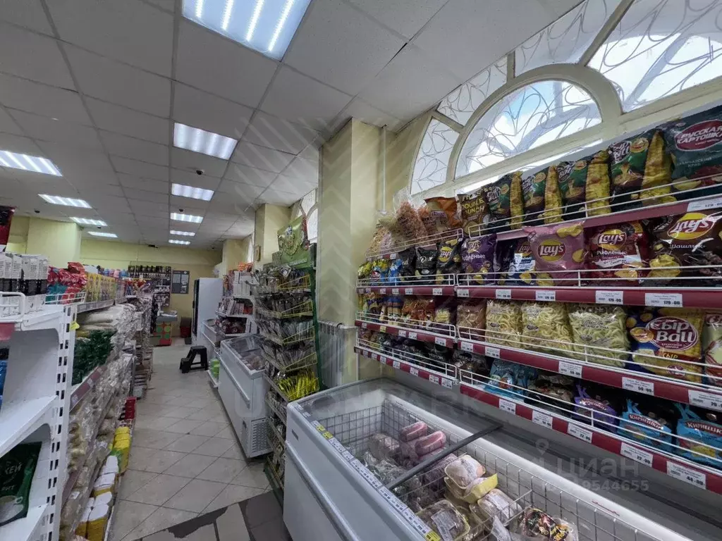 Торговая площадь в Челябинская область, Южноуральск ул. Куйбышева, 10 ... - Фото 1